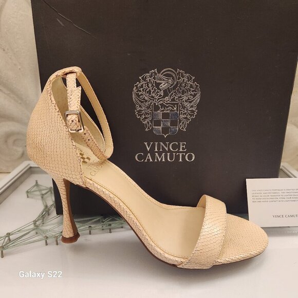 Vince Camuto Women's Ambrinti Dress Sandals. Golden Peach.  NIB. Size 9 - Picture 1 of 11